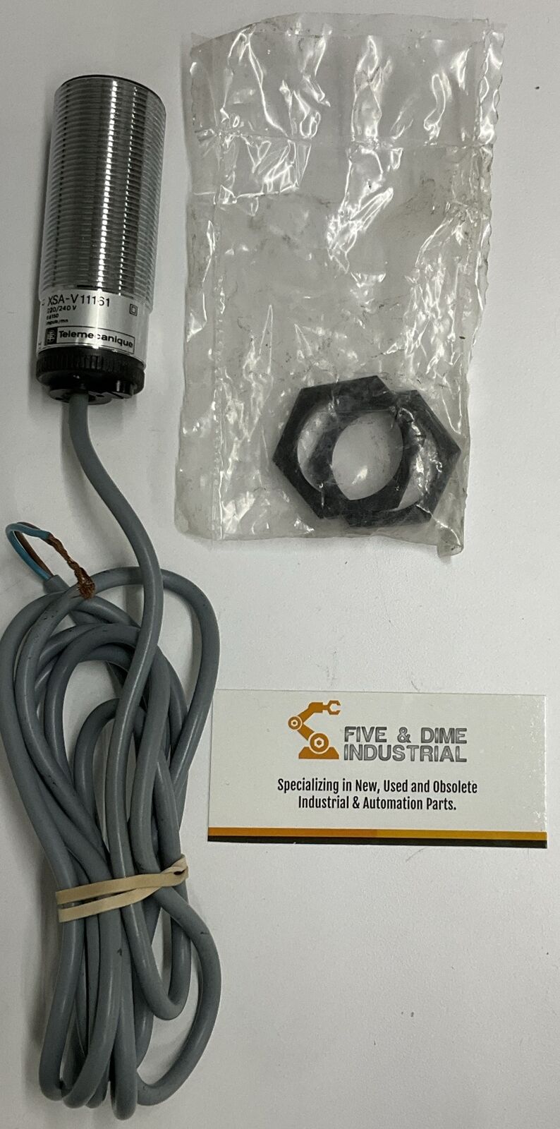 Schneider Telemecanique XSA-V11161 Inductive Sensor (YE271)