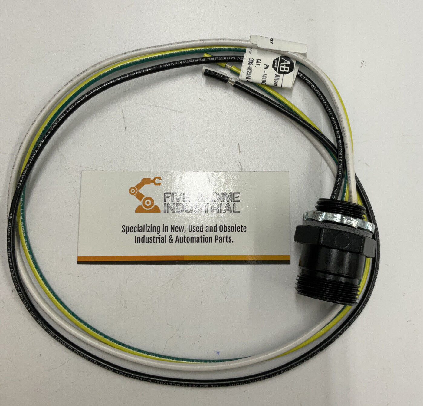 Allen Bradley 285-M25M-M05 Male Receptacle 0.5 Meters 3-Pin (YE199)