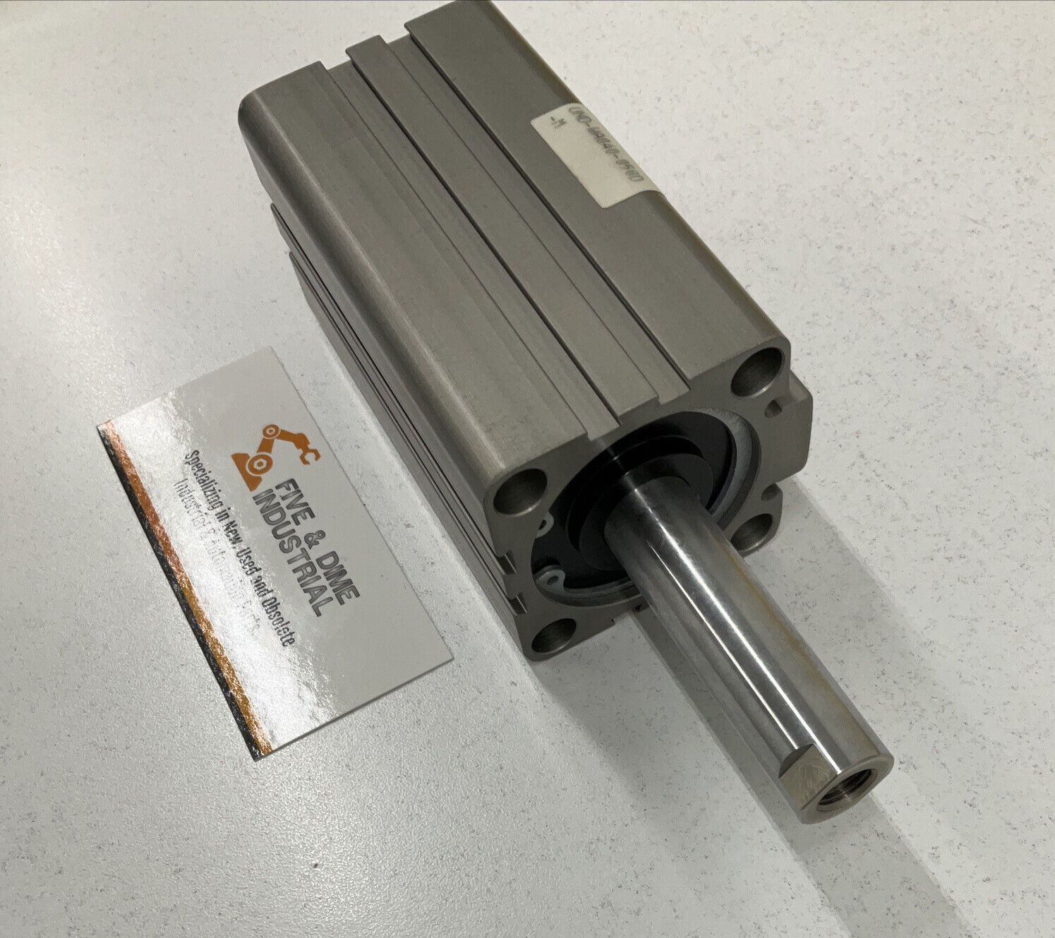 Numatics UND-WA040-050D-M New Pneumatic Cylinder (BL182)