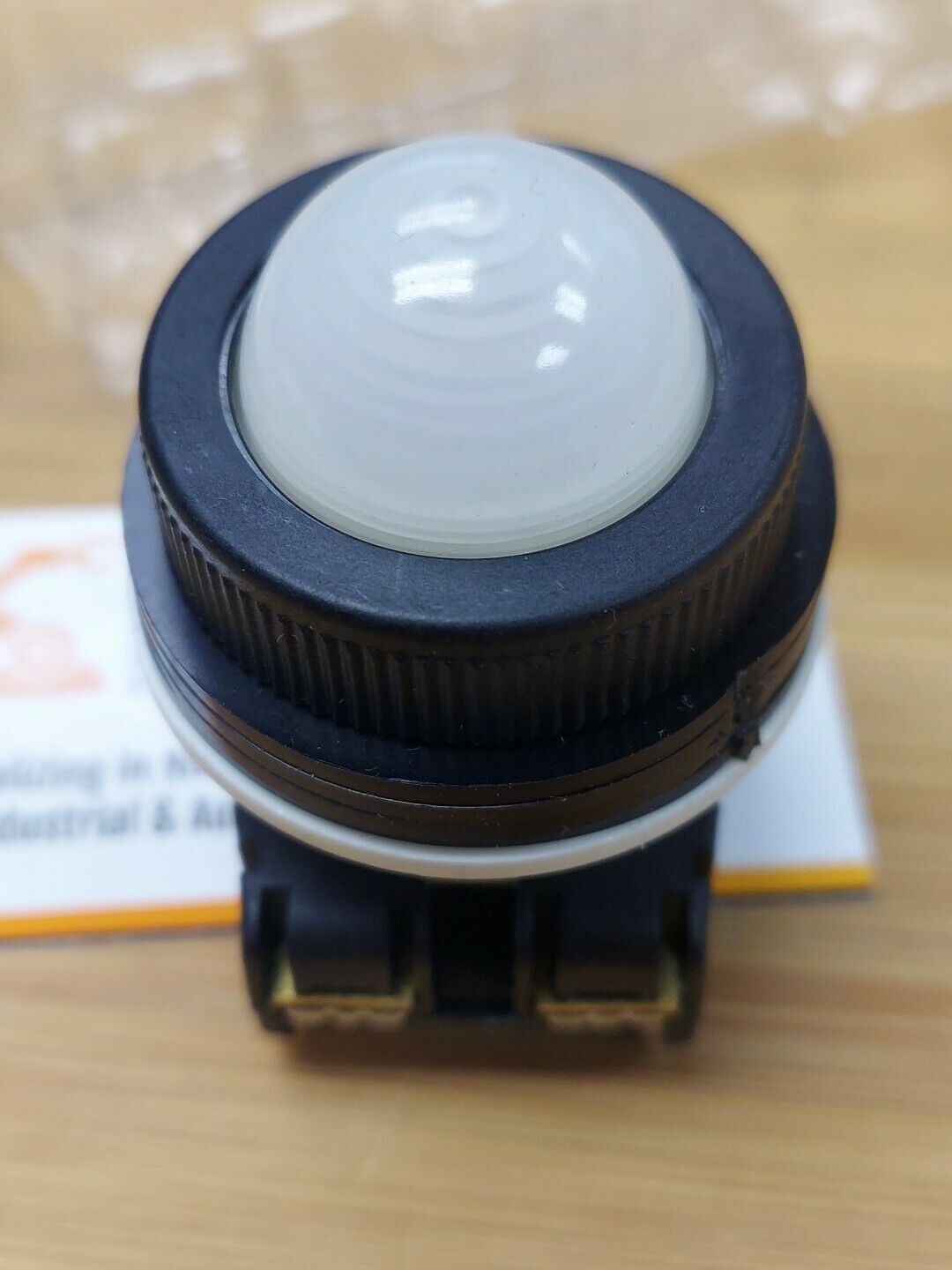 Fuji Electric DR30D0L-H9W New Orange / Amber LED Indicator Lamp 110ACV (YE107)