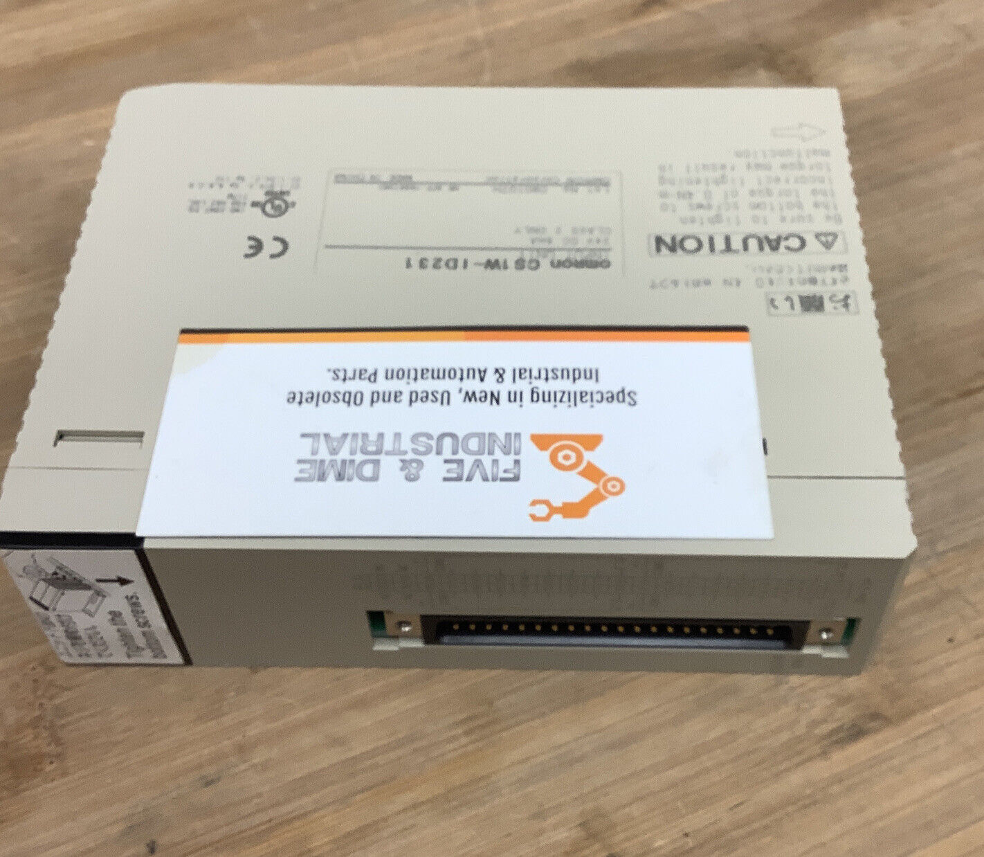 OMRON CS1W-ID231 New Input Module 24VDC (RE194)