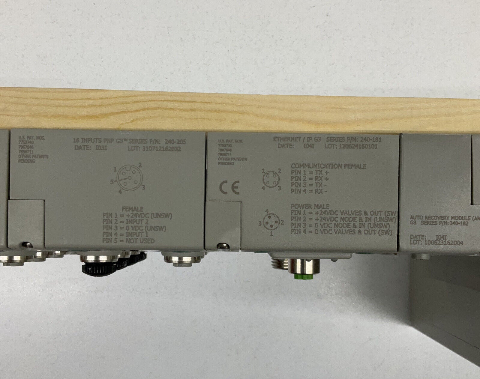 Numatics AK3BH00004NMUF New 8 Bank Ethernet Manifold  (OV104)