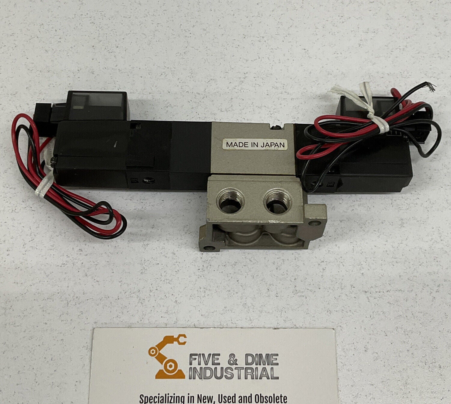 SMC VZ3440 24VDC Solenoid Valve w/ Base (YE163)