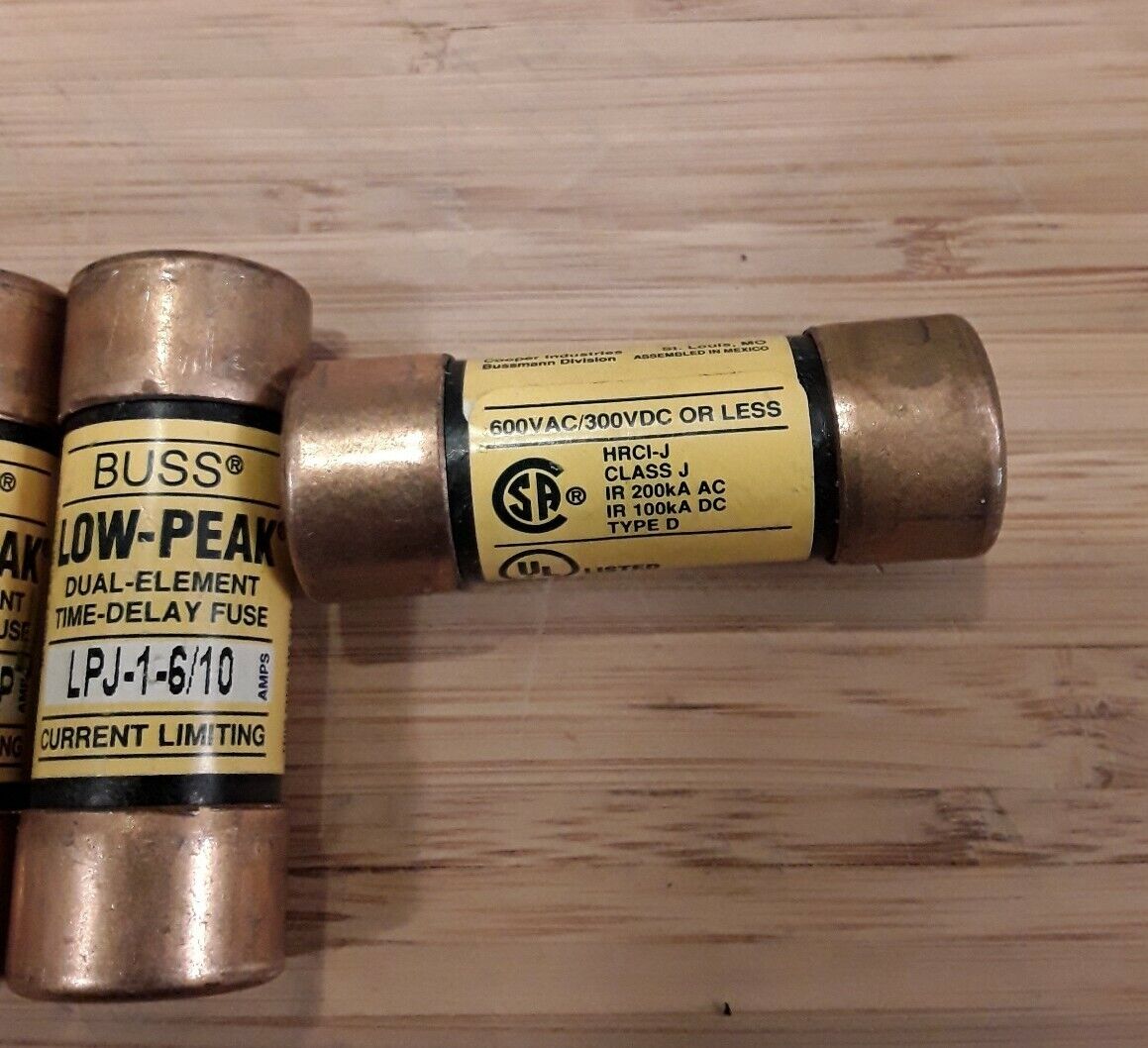 Buss Bussmann  LPJ-1 6/10SP Lot of 4 New Fuses 600V (GR112)