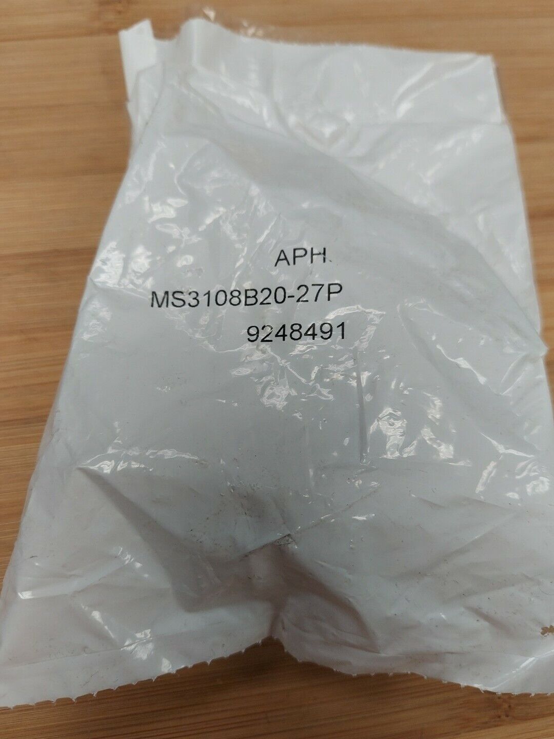 Amphenol New Connector MS3108B20-27P Size 20 14-Pin 9160107  (BK102)