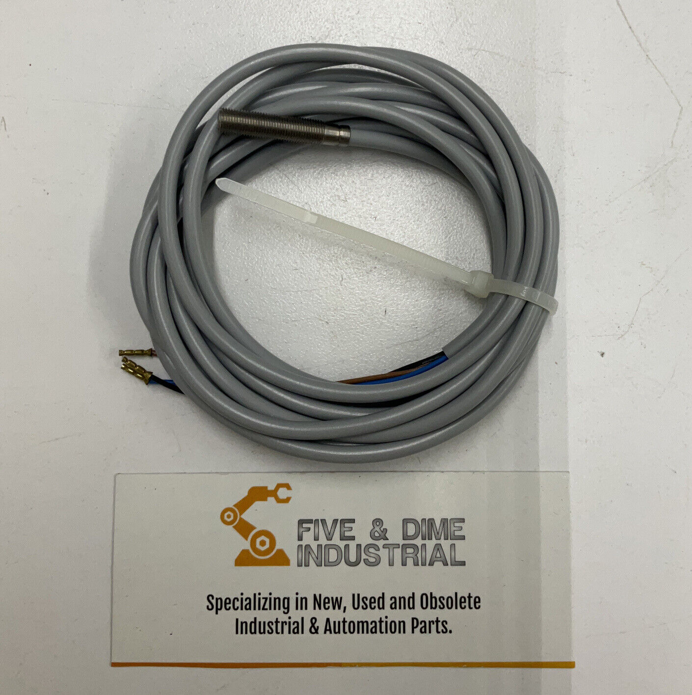 IPF IB05C764 New Inductive Sensor PNP 10-30VDC IB-05-C7-C64 (YE189)