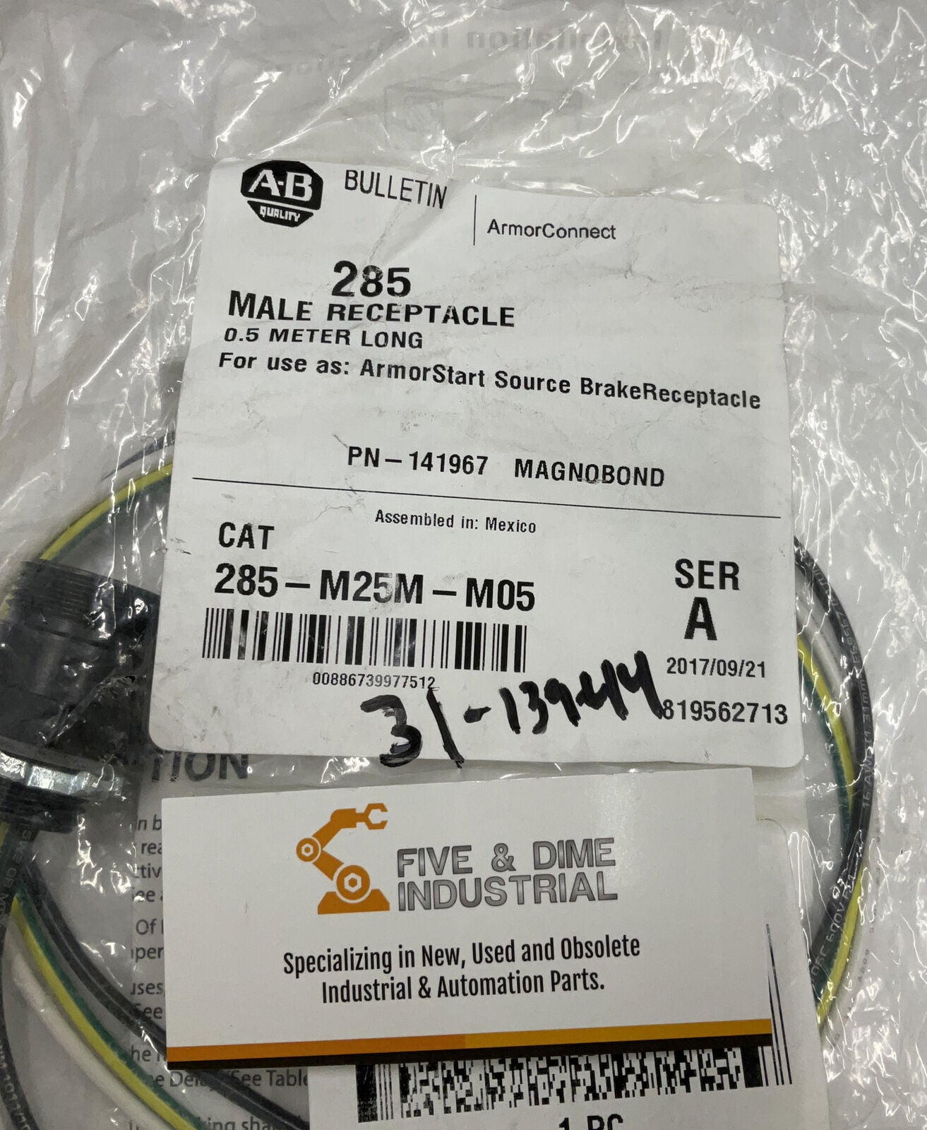 Allen Bradley 285-M25M-M05 Male Receptacle 0.5 Meters 3-Pin (YE199)