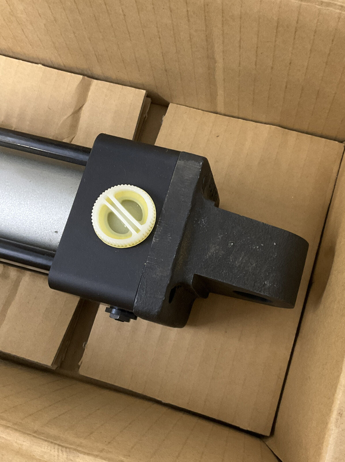 Taiyo Parker 70H-8 / 2CA50BB230-AB New Hydraulic Cylinder (OV121)