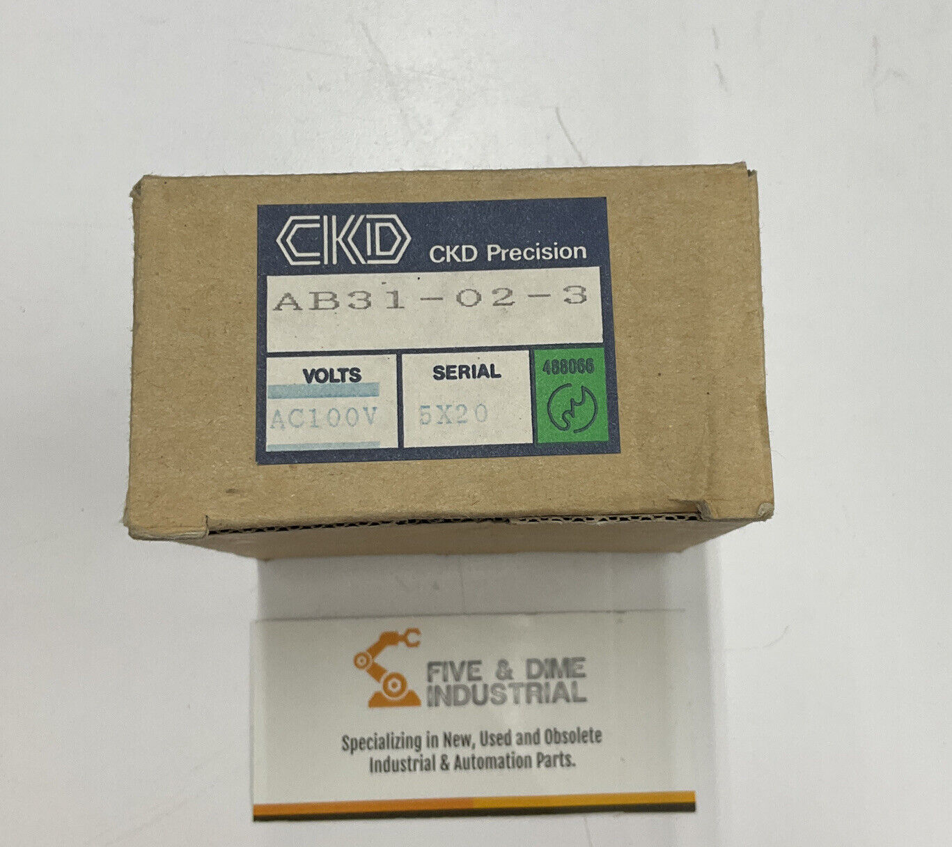 CKD AB31-02-3 New Solenoid Valve AC100V (YE174)