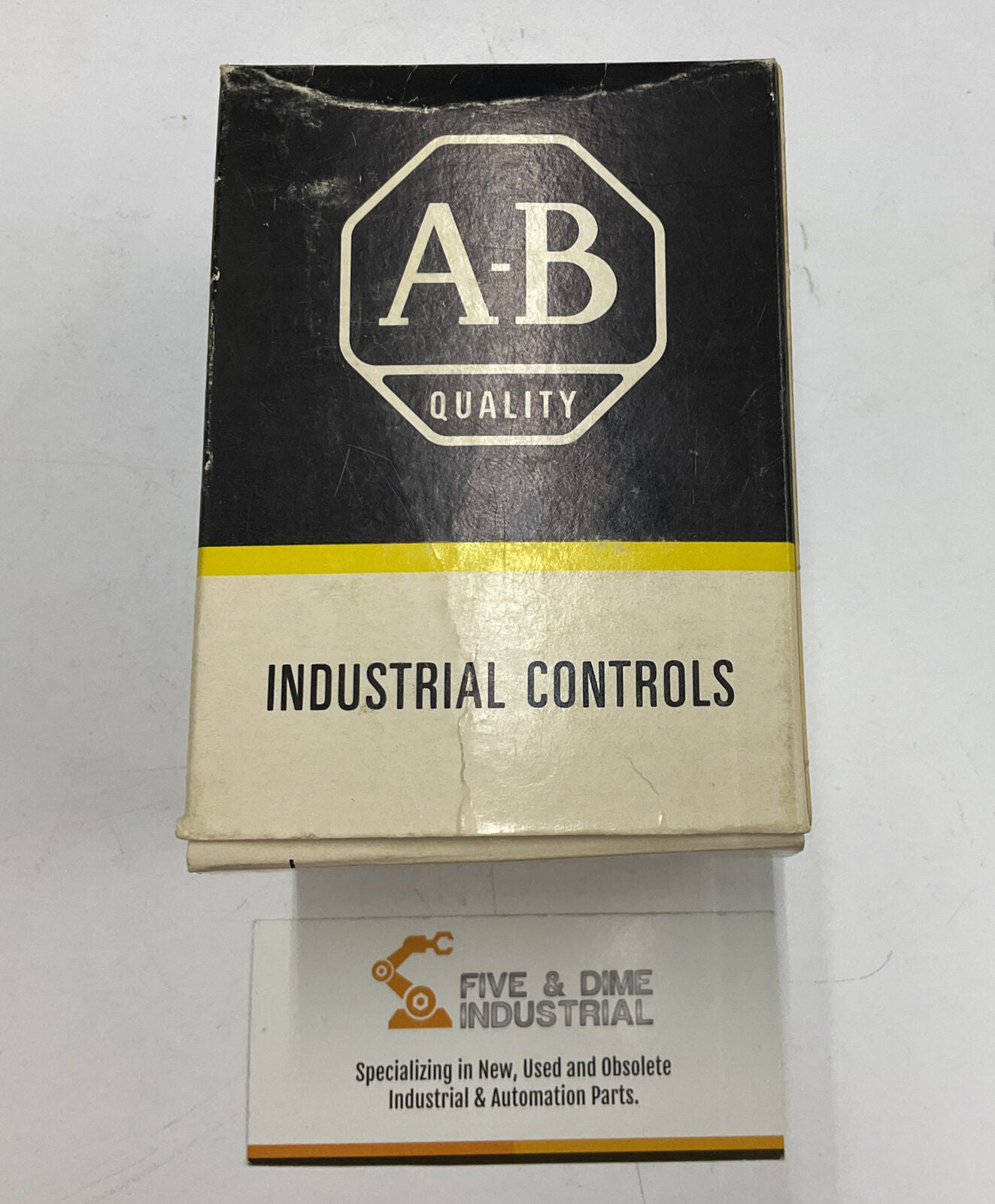 Allen Bradley 800T-HG16A Selector Switch Ser. T Industrial Controls  (YE222)