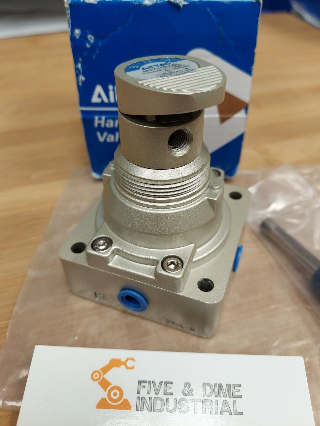 Airtac 4HV210 Hand Lever Valve 0-10 Bar 4HV210-06L (RE218)