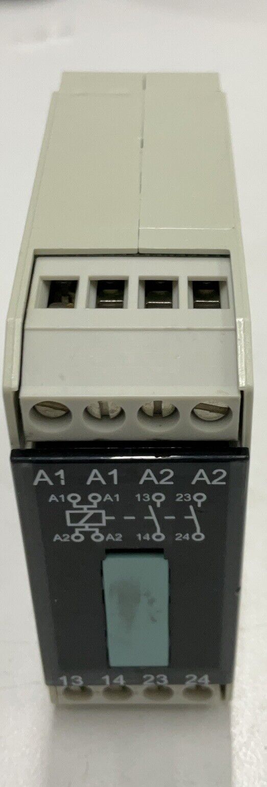 Siemens 3TX7002-1CB00 Output Interface Module (CL250)