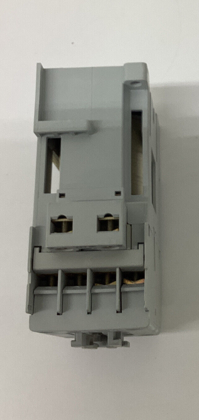 Allen Bradley  100-C12ZJ400  Ser. A. Contactor  24VDC (CL235)