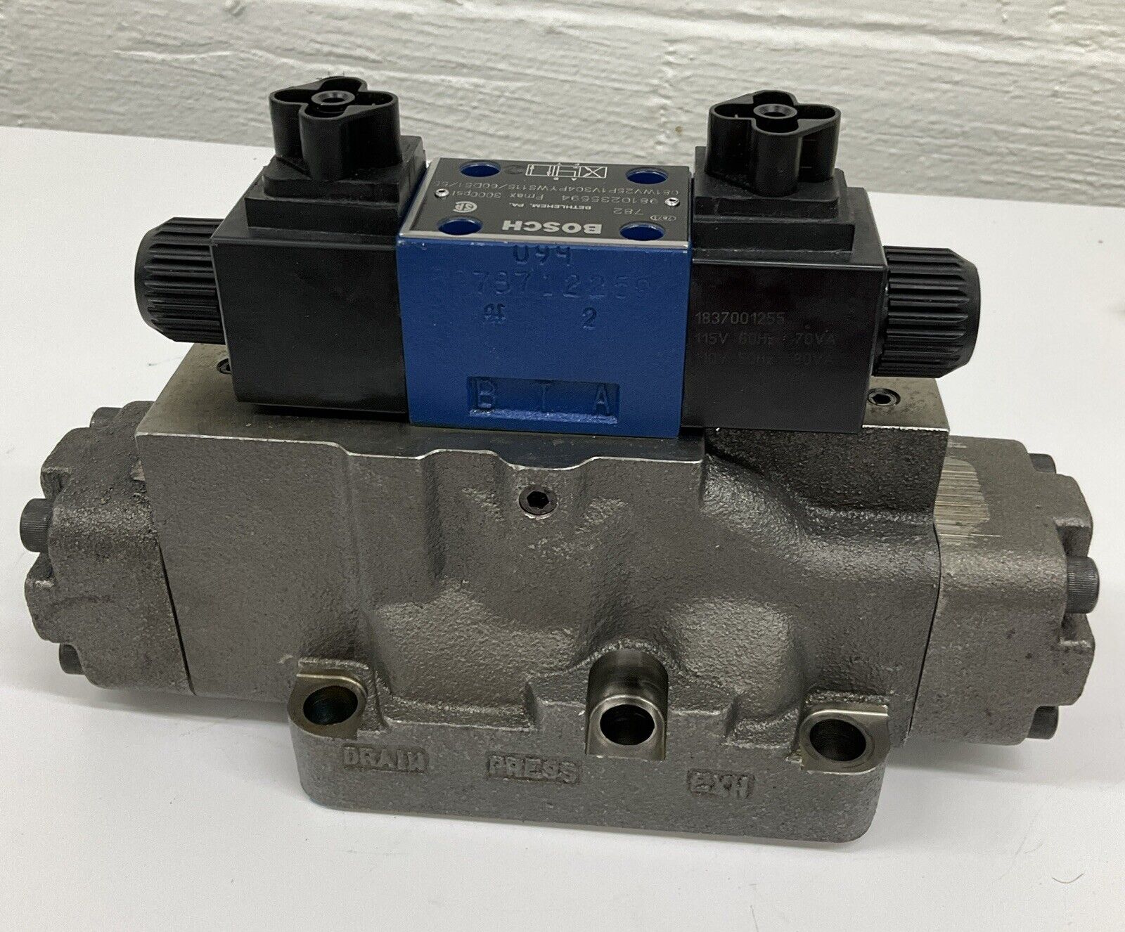 Bosch 9810235594 / 081WV25P1V304PYWS115/60D51/55 Hyraulic Valve 110/115V (OV123)