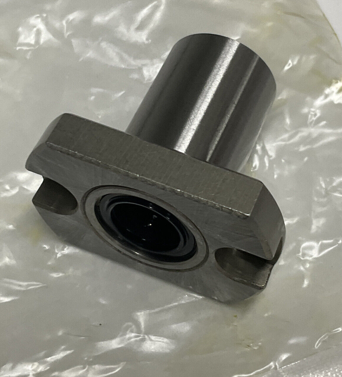 Misumi LHCK10 New Single Flanged Linear Ball Bearing (YE240)