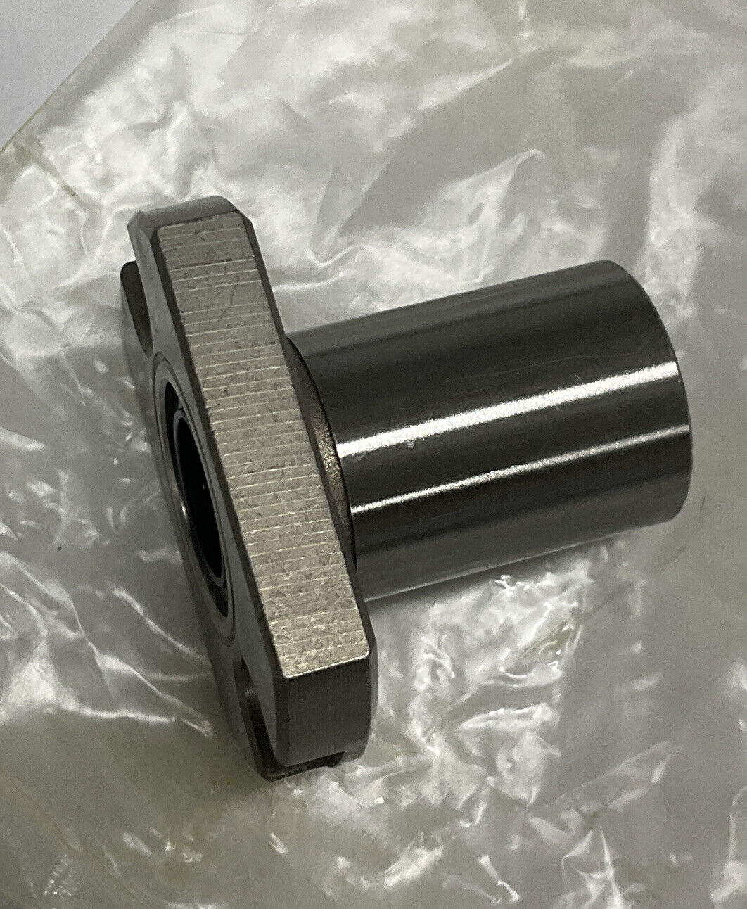 Misumi LHCK10 New Single Flanged Linear Ball Bearing (YE240)