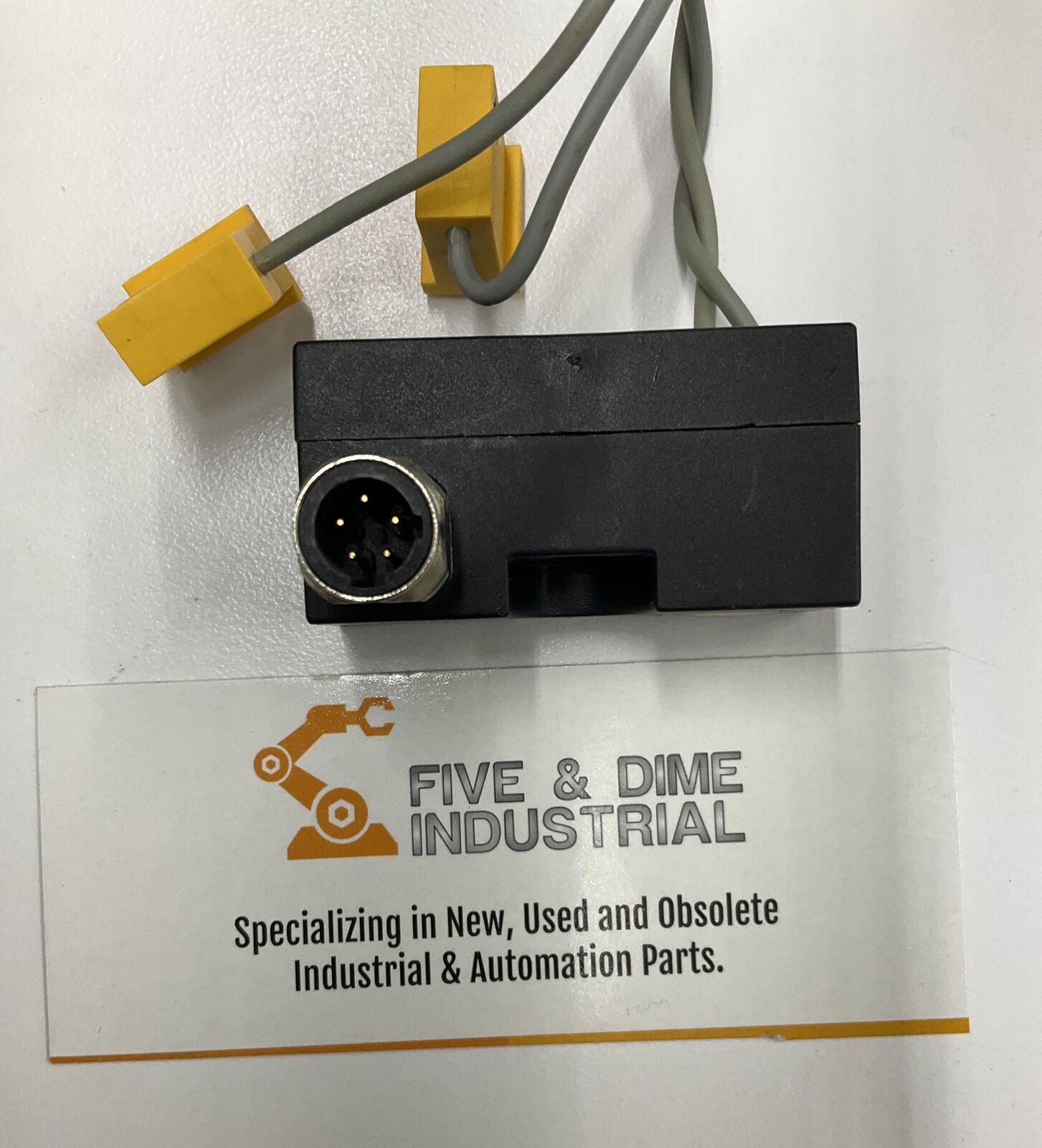 Turck Ni2-Q9-5-ADZ32-0-1-FSB5.4X4/S304 New Proximity Sensor (BL225)