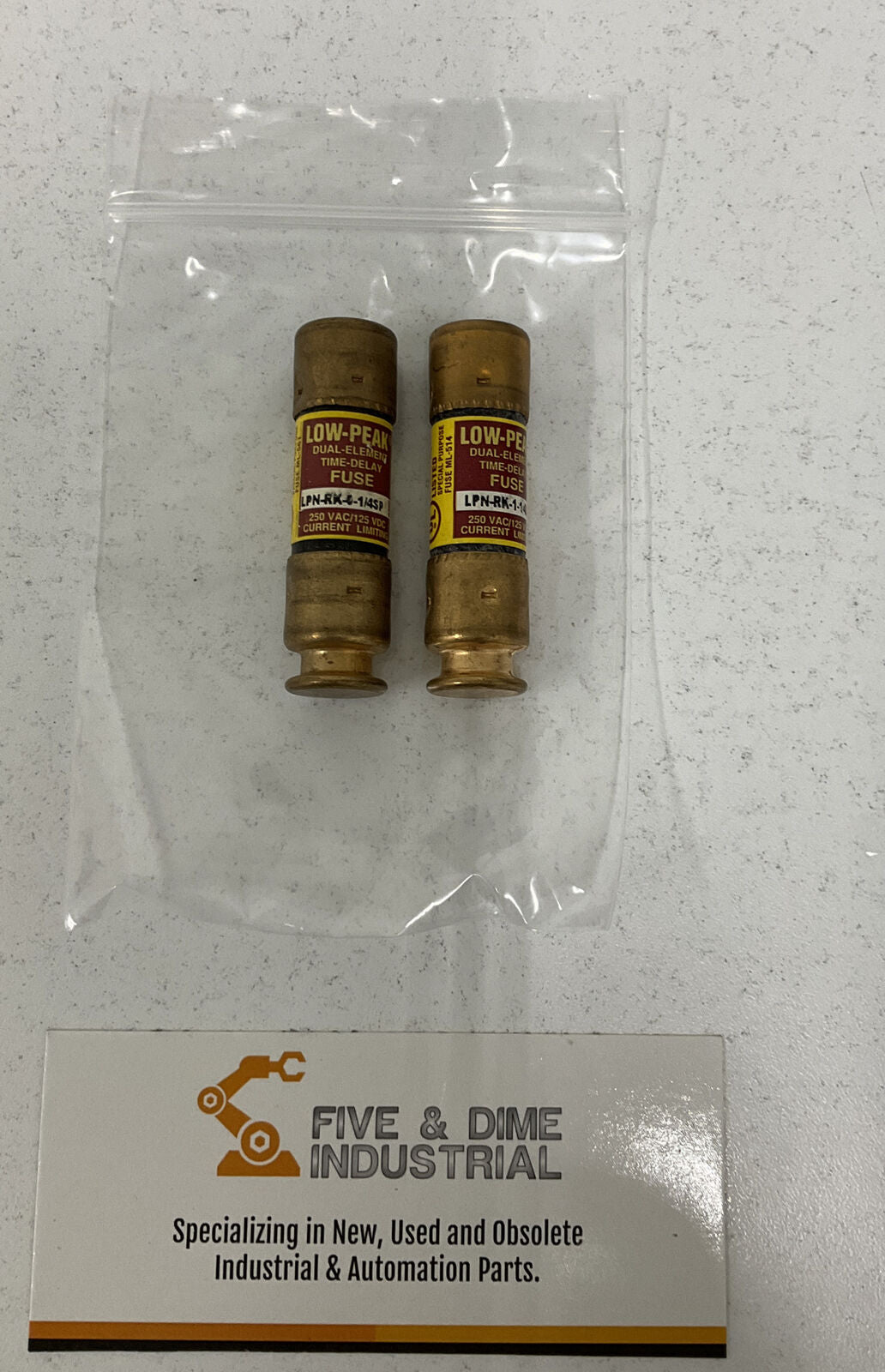 Bussmann Low-Peak Lot of (2) New LPN-RK-1-1/4 SP Fuses (CL206)