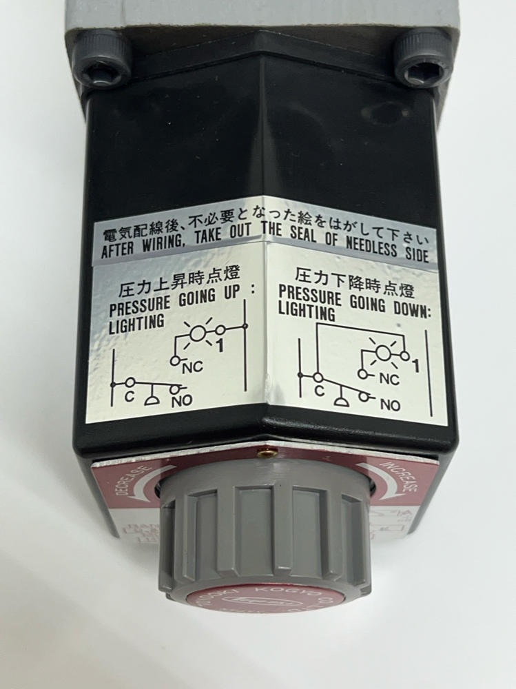 Toyooki Kogyo HW3-1G0-02-DC-L 24VDC Pressure Valve