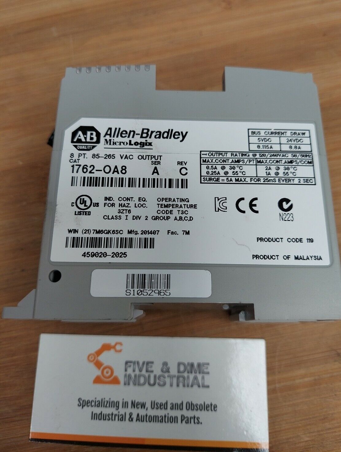 Allen Bradley 1762-OA8 Micrologix 1200 Output Ser. A Rev C  (RE201)