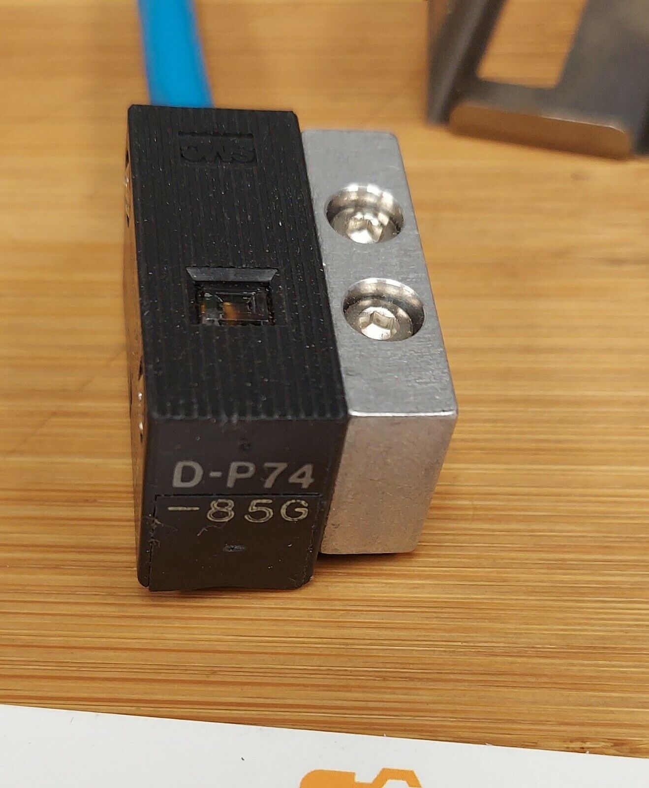 SMC D-P74-85-G Magnetic Proximity Switch  (BL119)