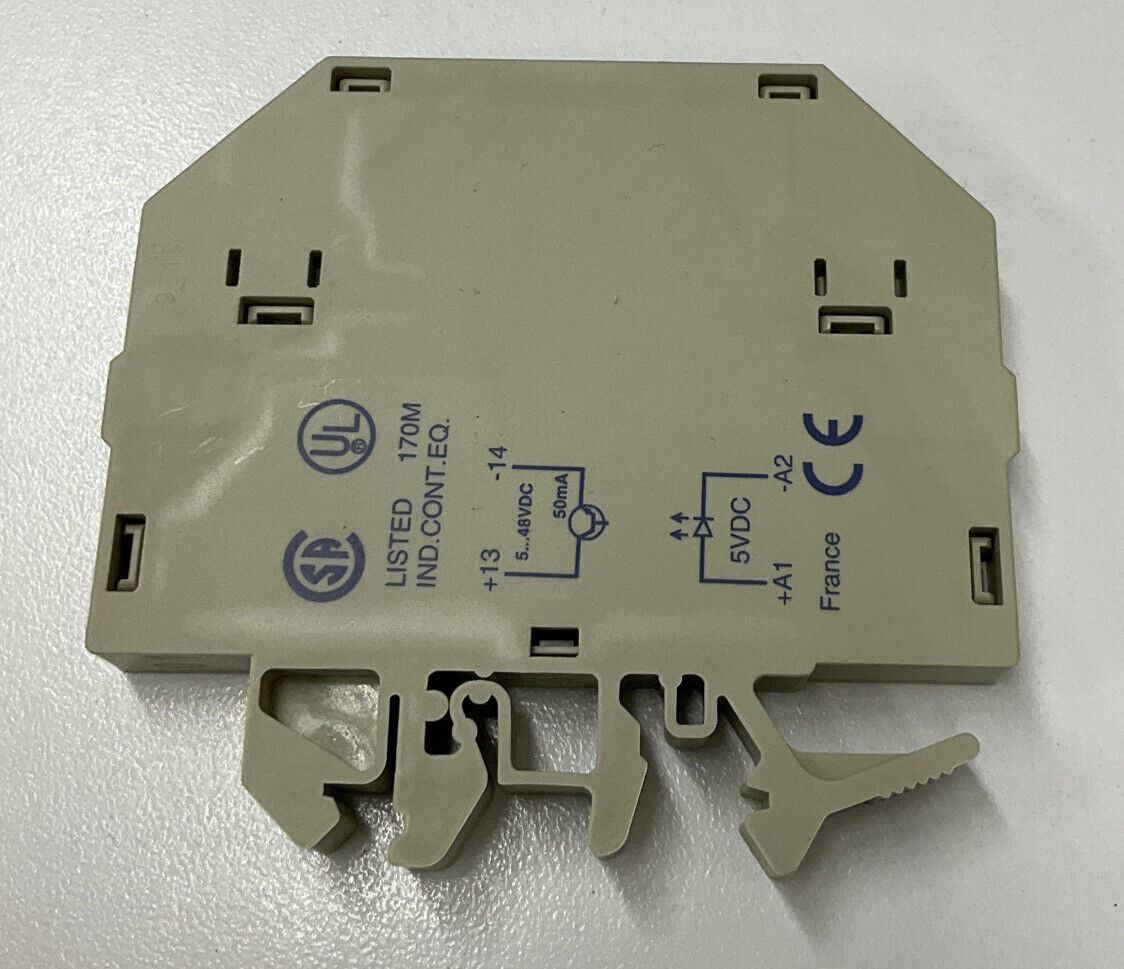 Telemecanique ABS 2EC01EAH7  Opto Coupler Module 5VDC (CL259)