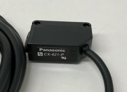 Panasonic SUNX CX-421-P / UCX41P Photoelectric Sensor