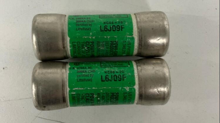 Littelfuse Indicator JTD-3-1/2-ID  3-1/2 Amp Time Delay Fuses Lot of 2