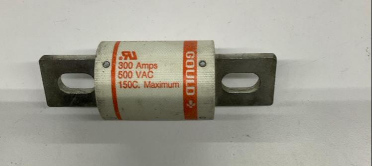 Gould Shawmut A50P300 300-Amp, 500VAC, Type 4 Fuse - 0