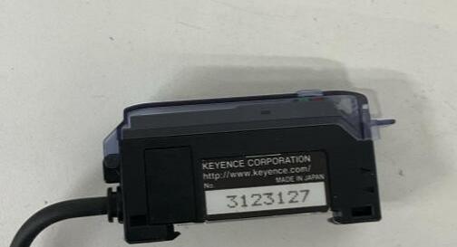 Keyence FS-M1P Fiber Optic Sensor 12-24VDC, PNP