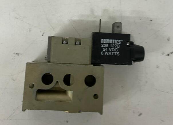 Numatics 031SA4004000061 / 236-127B 24VDC Solenoid Valve