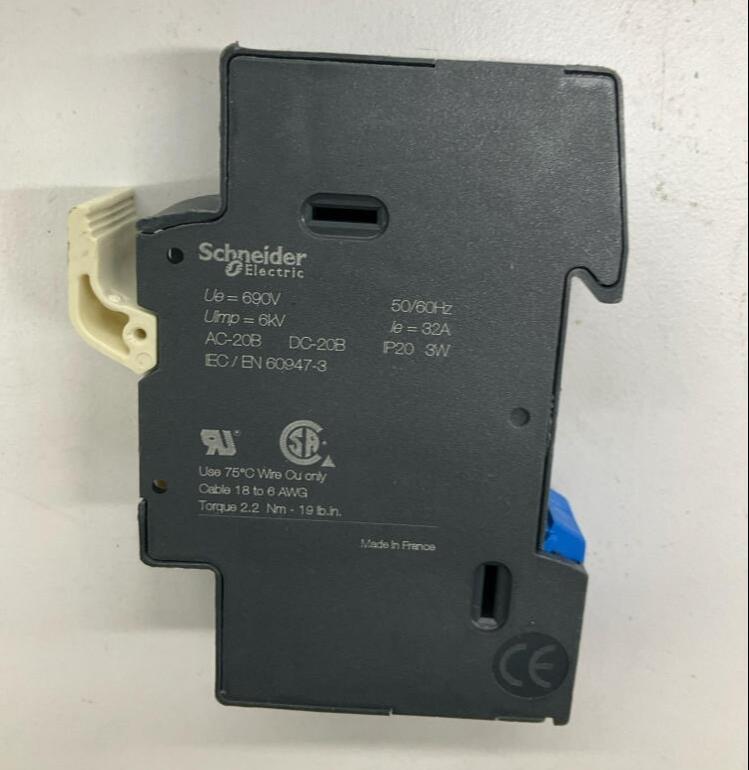 Schneider Electric DF101 10X38 Fuse Holder, Din Mount 690V