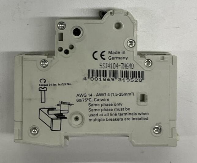 Siemens 5SJ4104-7HG40 4-Amp Circuit Breaker 60VDC, 240VAC