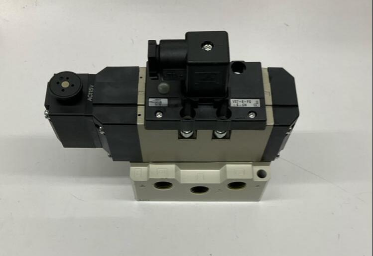 SMC VS7-8-FG-S-CNA03  115VAC Solenoid Pneumatic Valve