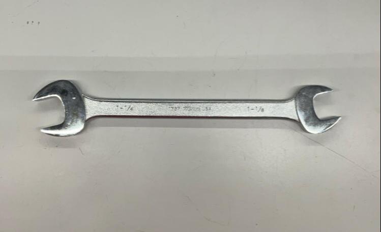 Martin 1737  1-1/4'' x 1-1/8'' Double Head Open End Wrench 13.5'' Long