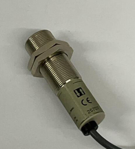 Omron E3F2-DS10C4-M Photoelectric Switch Sensor 10-30VDC - 0