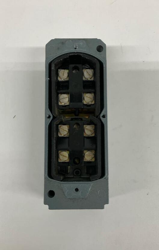 Allen Bradley 802T-AT  Limit Switch Base Series 1 - 0