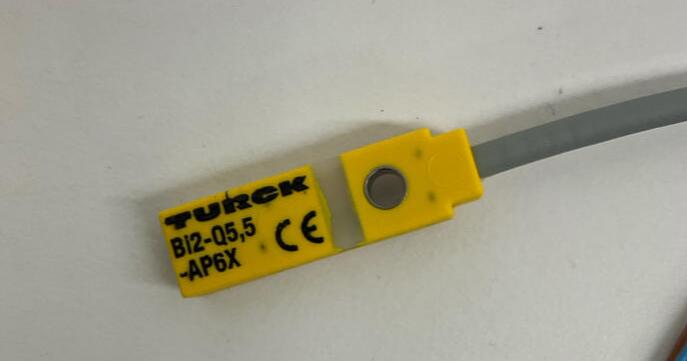 Turck  BI2-Q5.5-AP6X  Proximity Switch Sensor  1613000 - 0