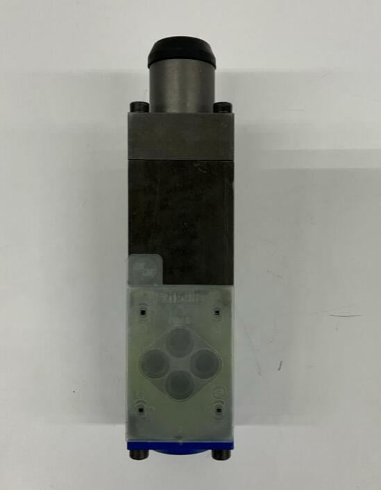 Rexroth  R900346622  Hydraulic Valve 4WRA6EA20-11/24NK4/M