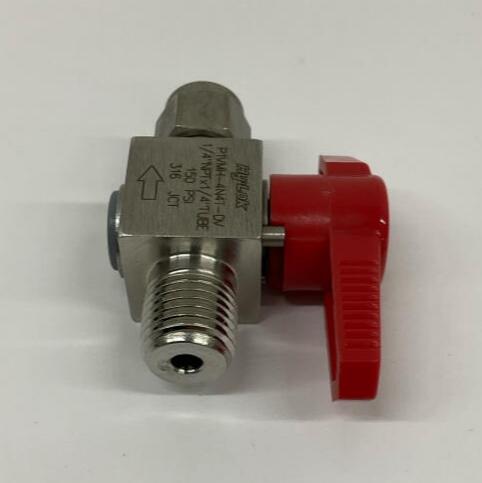 Hylok  P1VMH-4N4T-DV  316 SS  Plug Valve  1/4'' NPT X 1/4''Tube