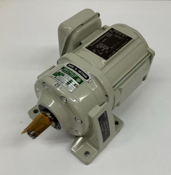 Sumitomo  CNHM01-5077-25  Induction Motor  0.1kW,  208VAC  V-635 Frame