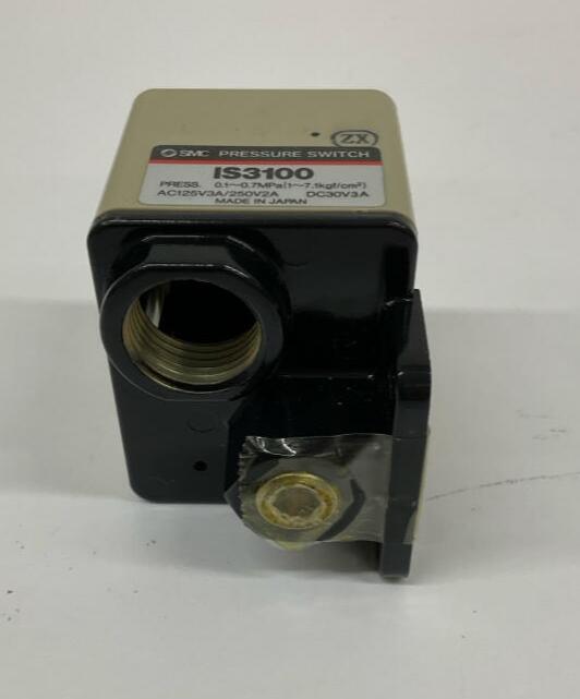 SMC  IS3100  Pressure Switch  0.1- 0.7 MPa  125/250VAC  30VDC - 0