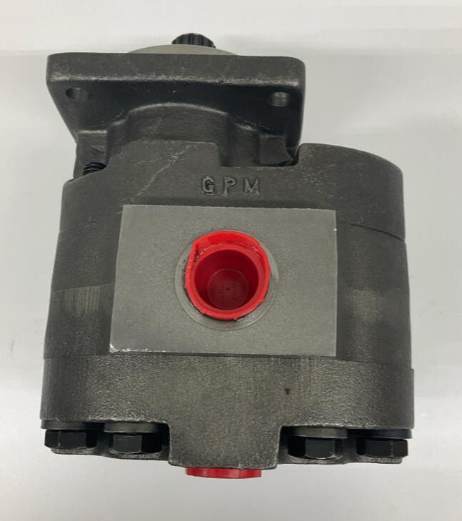 Muncie  Z28 Hydraulic Pump Motor 2M28A878JEAF17-07