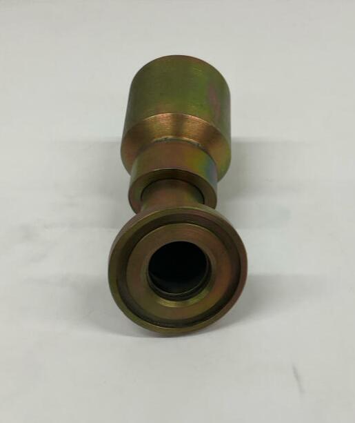 Kurt Hydraulics  C6130-20-24-W  1-1/4'' Hose ID Crimp x 1-1/2'' Code 61 Flange 30° - 0