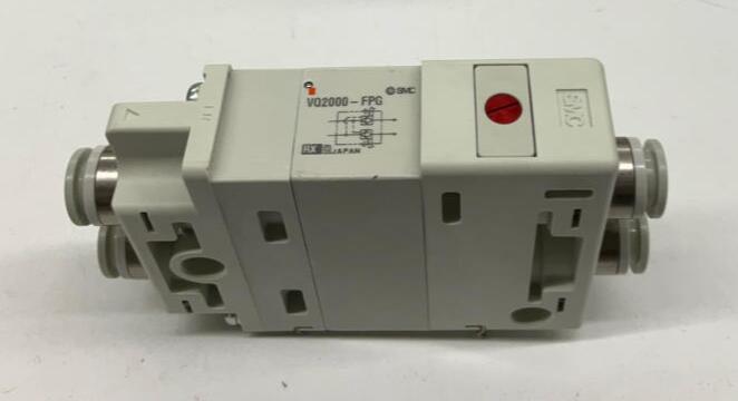 SMC VQ2000-FPG-C8C8-D Double Pneumatic Check Block