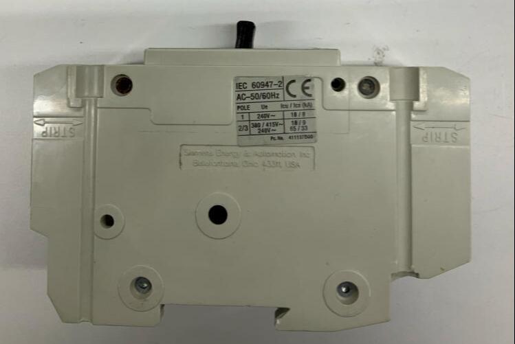 Siemens CQD6215 2-Pole 15 Amp Circuit Breaker 600Y/347VAC - Very Good