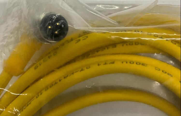 Turck WKB-3T-4-WSB-3T/S90 3-Pole Male/Female Cable 4M U2223-30 - Like New