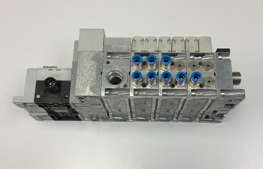 Festo 541302 CPX-FB32 / VABA-S6-1-X1 Manifold Interface w/ Valves - Very Good