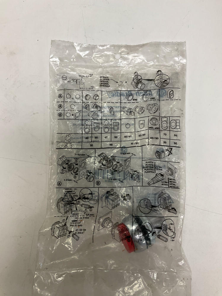 Allen Bradley 800FM-E4 Red Extended Push Button - Like New