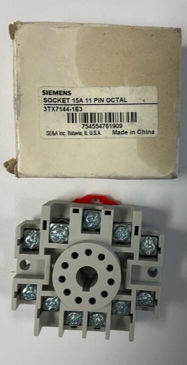 Siemens 3TX7144-1E3 11-Pin Octal Socket DIN Mount - Like New